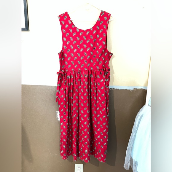 Vera Bradley jumper and jacket set. Red paisley quilted jacket with border trim. - Picture 6 of 15